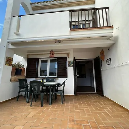 Hotel Adosado Primera Linea De Mar Dénia